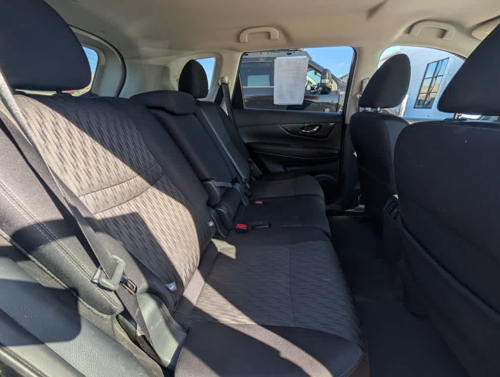 Used 2018 Nissan Rogue S w/ S Value Package AWD/4WD image 24