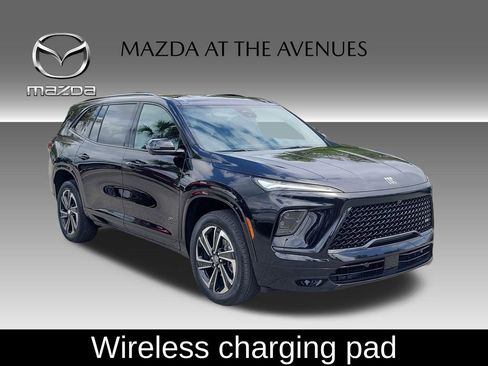 Used 2025 Buick Enclave Sport Touring image 3