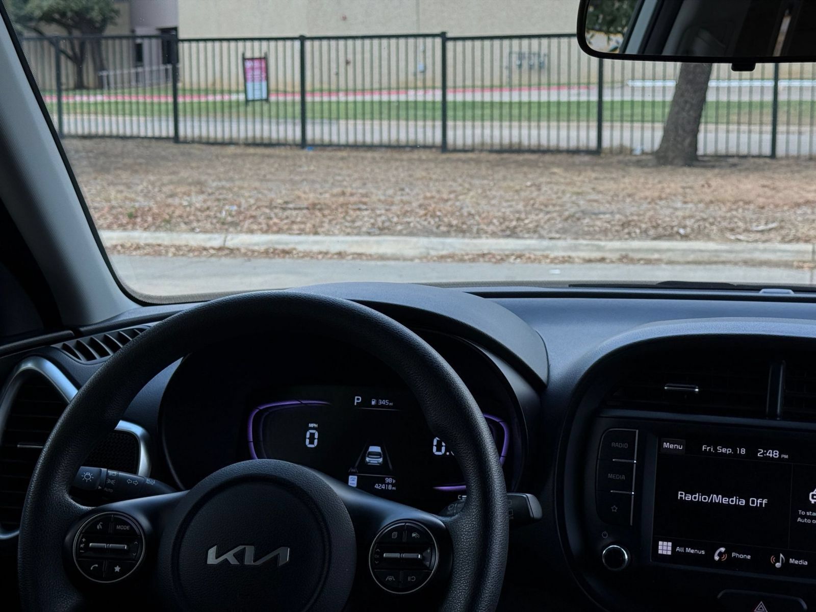 Used 2025 Kia Soul LX w/ LX Technology Package FWD image 33