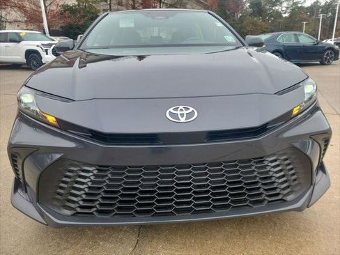 Certified 2025 Toyota Camry SE image 7