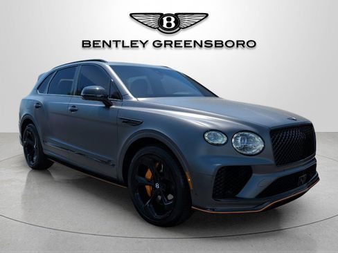 Used 2025 Bentley Bentayga AWD/4WD image 13