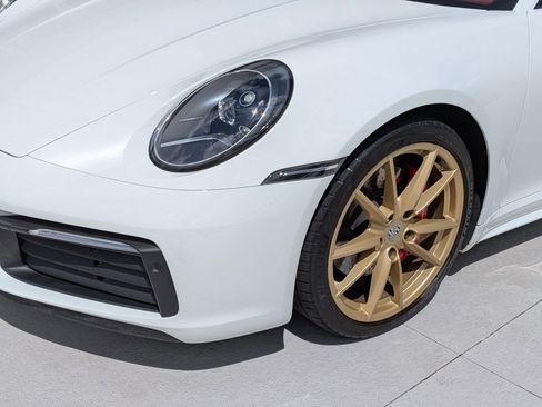 Used 2022 Porsche 911 Carrera S RWD image 12