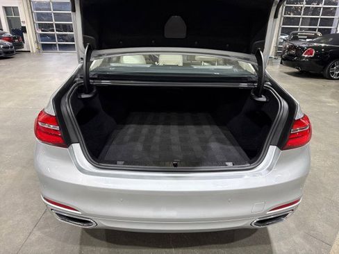 Used 2016 BMW 750i xDrive image 16