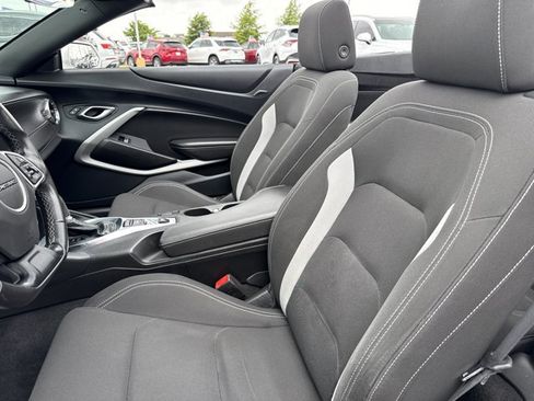 Used 2023 Chevrolet Camaro LT RWD image 6