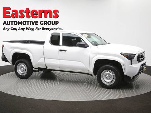 Used 2025 Toyota Tacoma SR RWD image 43