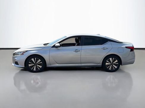Used 2022 Nissan Altima 2.5 SV FWD image 9