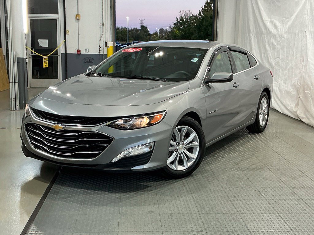 Used 2023 Chevrolet Malibu LT FWD image 2