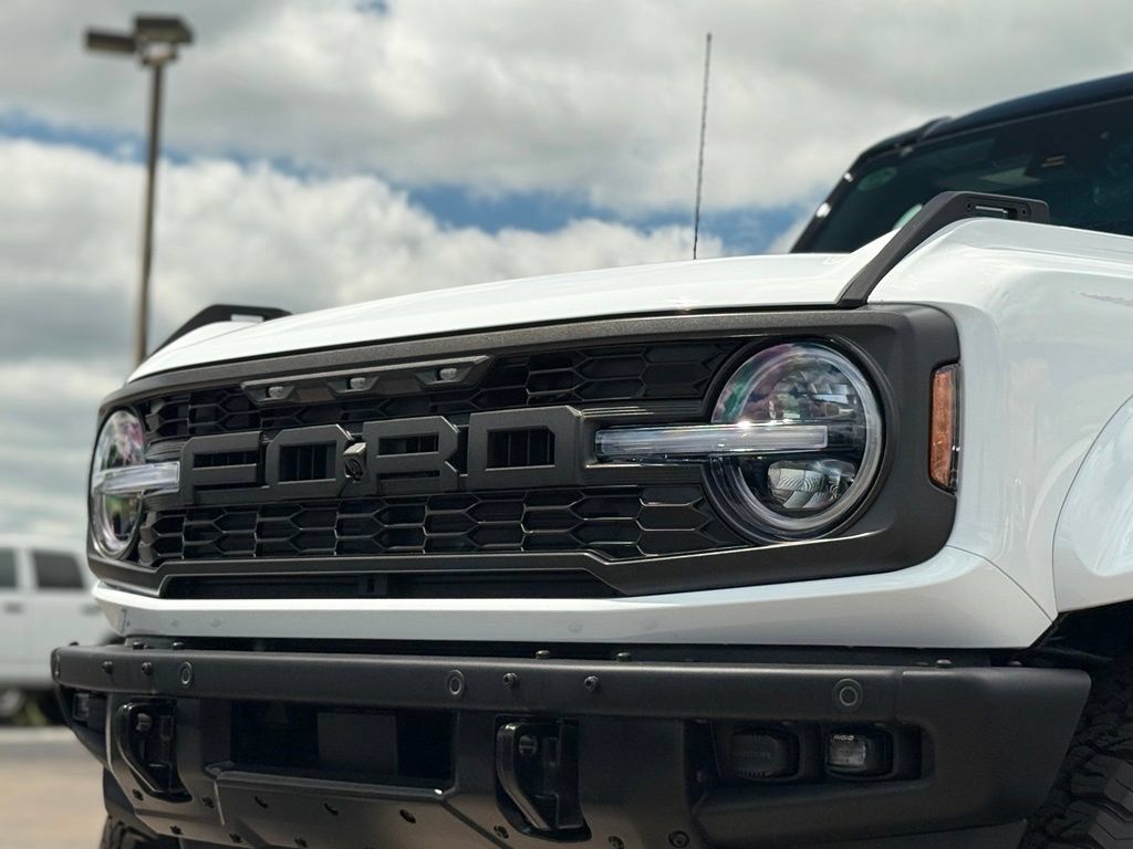 New 2026 Ford Bronco Raptor AWD/4WD image 48