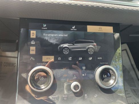Used 2023 Land Rover Range Rover Evoque S AWD/4WD image 32
