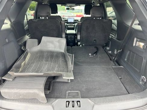 Certified 2024 Ford Explorer ST-Line w/ Class IV Trailer Tow Package AWD/4WD image 25