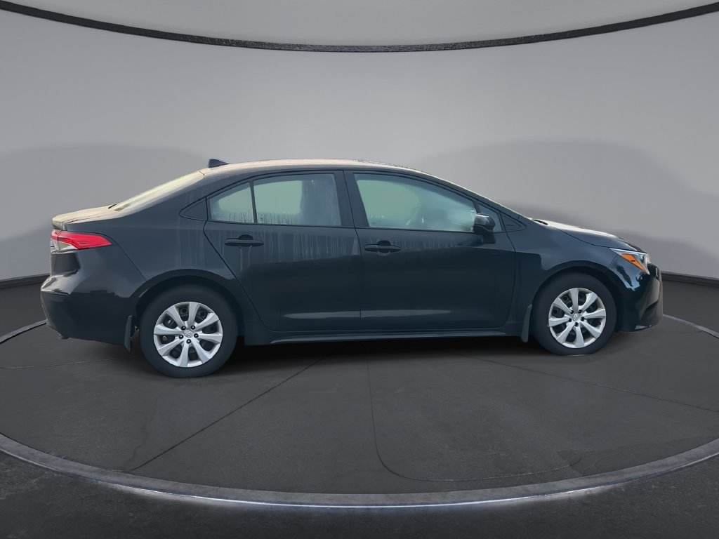 Used 2026 Toyota Corolla LE FWD image 9