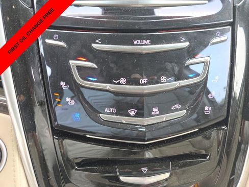 Used 2020 Cadillac Escalade ESV Luxury RWD image 17
