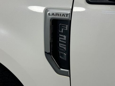 Used 2020 Ford F250 Lariat w/ Lariat Ultimate Package AWD/4WD image 28