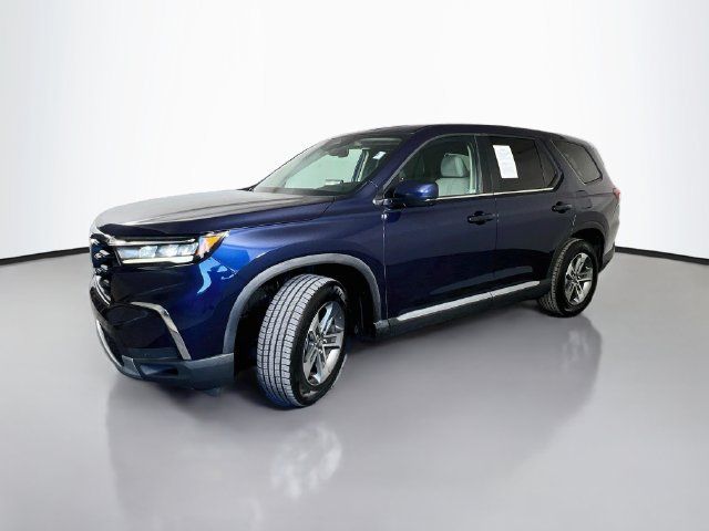 Used 2023 Honda Pilot EX-L image 4