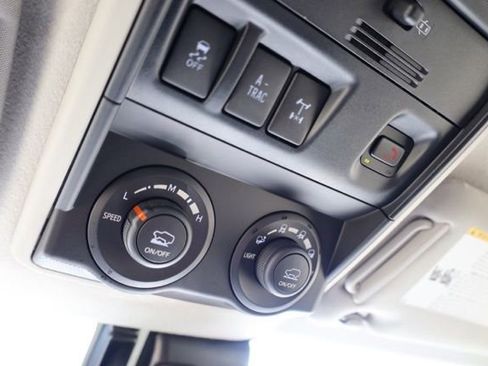 Used 2024 Toyota 4Runner TRD Off-Road image 29