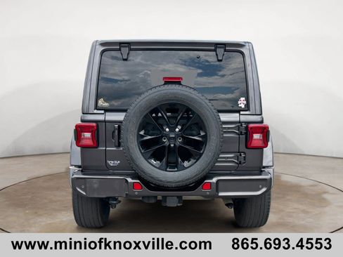 Used 2021 Jeep Wrangler Unlimited Sahara AWD/4WD image 4
