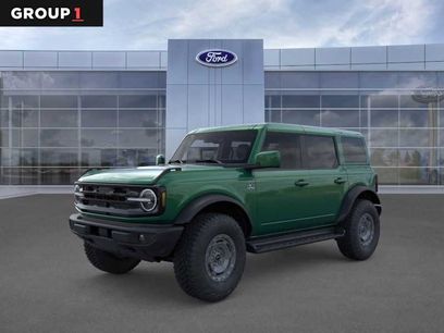 New 2025 Ford Bronco Outer Banks w/ Sasquatch Package
