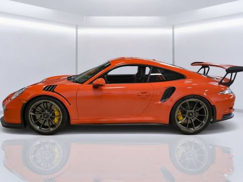 Used 2016 Porsche 911 GT3 RS RWD image 3