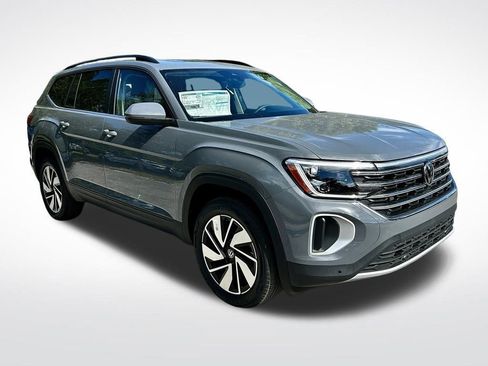 New 2026 Volkswagen Atlas SE FWD image 3