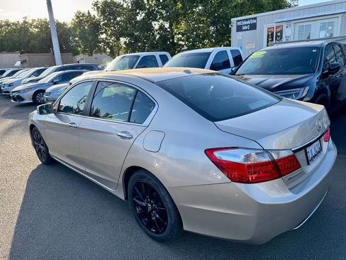 Used 2014 Honda Accord EX-L image 9