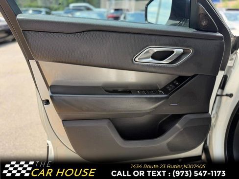 Used 2018 Land Rover Range Rover Velar S AWD/4WD image 14
