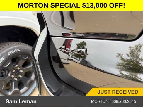 New 2025 Jeep Grand Cherokee L Limited w/ Black Appearance Package image 9