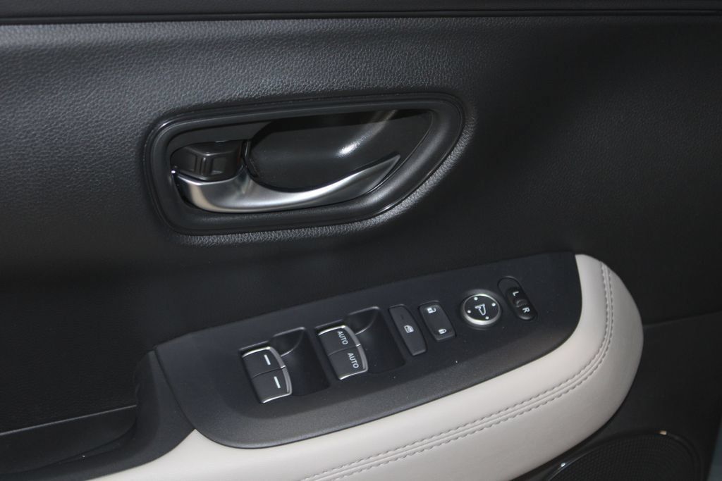 New 2027 Honda HR-V EX-L image 13