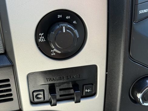 Used 2014 Ford F150 XLT w/ Equipment Group 302A Luxury AWD/4WD image 21