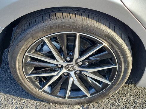 Used 2024 Toyota Camry SE FWD image 10