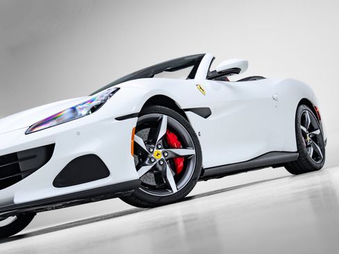 Used 2022 Ferrari Portofino M image 33