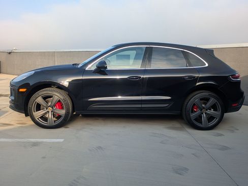 Certified 2025 Porsche Macan S AWD/4WD image 2