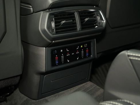 Used 2020 Lamborghini Urus image 26