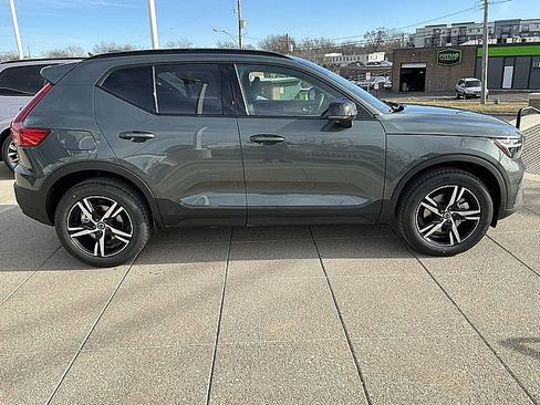 New 2026 Volvo XC40 B5 Core w/ Climate Package image 7