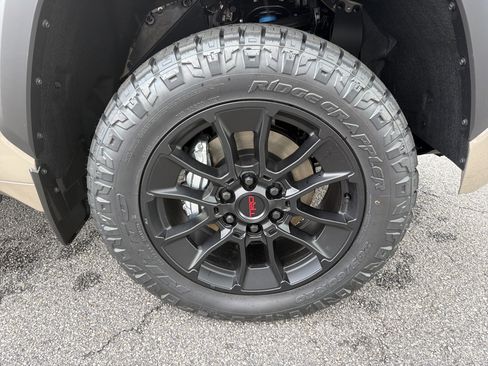 New 2026 Toyota Tundra Limited AWD/4WD image 12