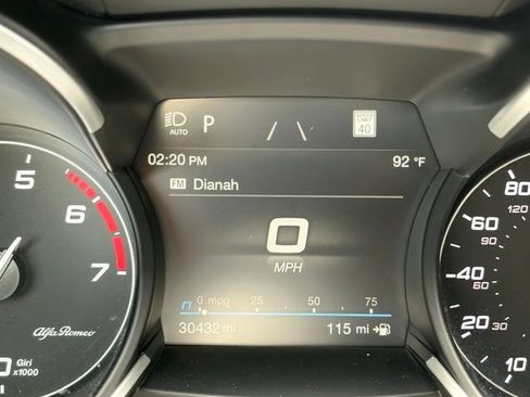 Used 2023 Alfa Romeo Stelvio Estrema AWD/4WD image 25