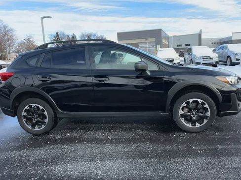 Certified 2023 Subaru Crosstrek 2.0i image 9