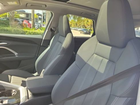 Certified 2025 Audi Q5 Premium Plus w/ Premium Plus AWD/4WD image 16