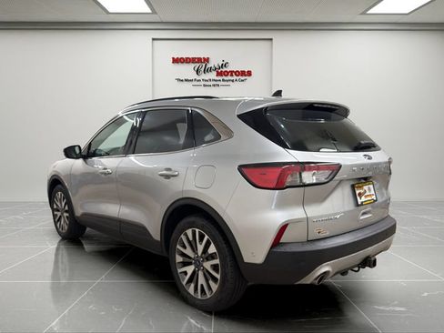 Used 2020 Ford Escape Titanium AWD/4WD image 3