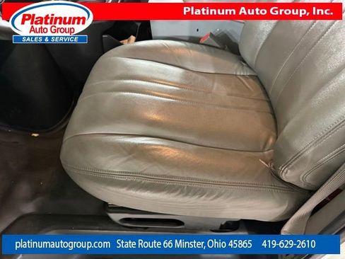 Used 2016 Chevrolet Express 3500 Extended RWD image 12