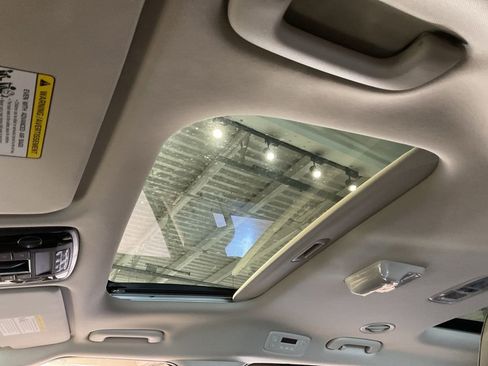 New 2026 Kia Carnival SX FWD image 9