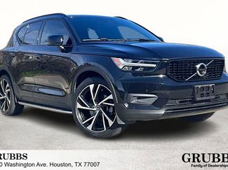 Used 2022 Volvo XC40 T5 R-Design w/ Advanced Package video 1