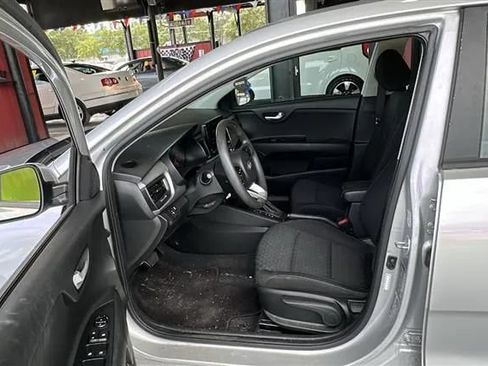 Used 2021 Kia Rio S FWD image 3