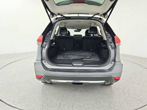 Used 2017 Nissan Rogue SL image 23