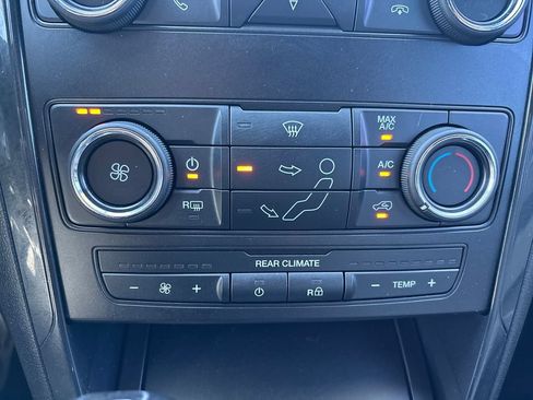 Used 2018 Ford Explorer FWD image 19