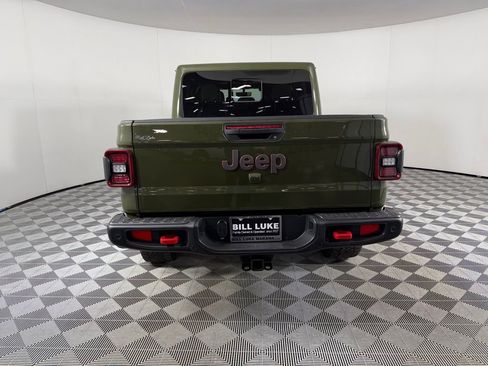 Used 2022 Jeep Gladiator Rubicon w/ Safety Group AWD/4WD image 7