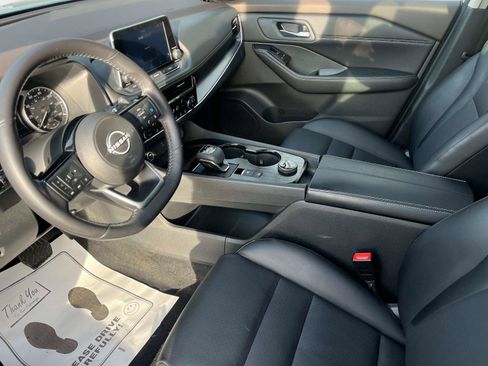 Certified 2023 Nissan Rogue SV w/ SV Premium Package image 22