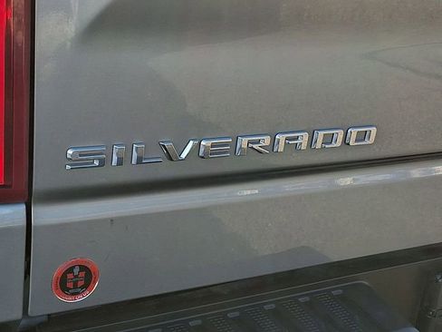Certified 2025 Chevrolet Silverado 1500 LTZ image 31