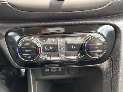 Used 2023 Buick Encore GX Select w/ Sport Touring Package AWD/4WD image 23