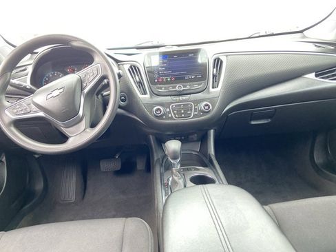 Used 2024 Chevrolet Malibu LT FWD image 15