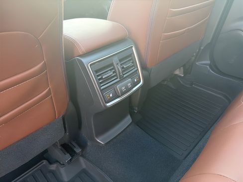 Used 2021 Subaru Forester Touring image 25